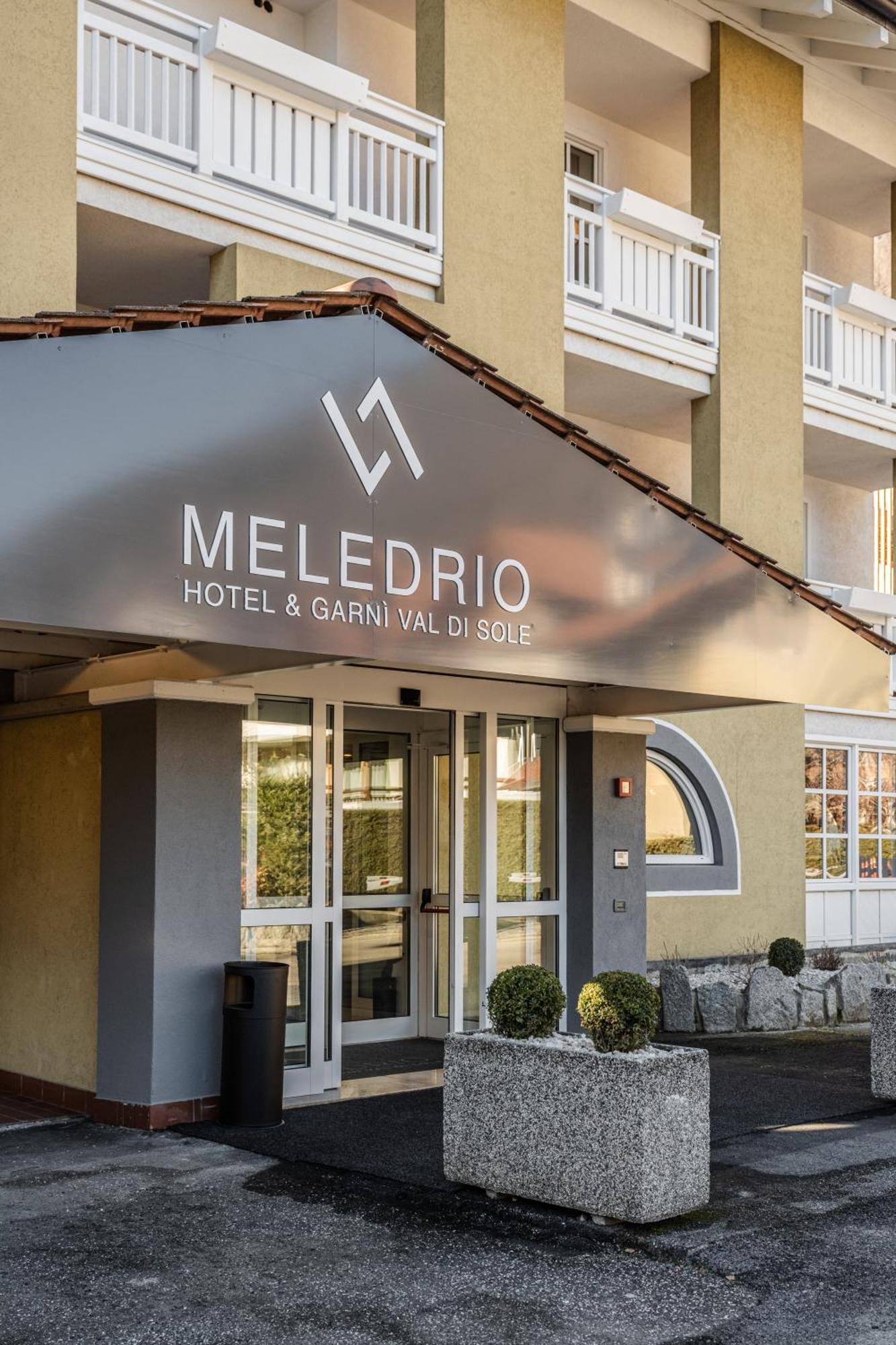 Hotel Garni Meledrio Dimaro Exteriör bild