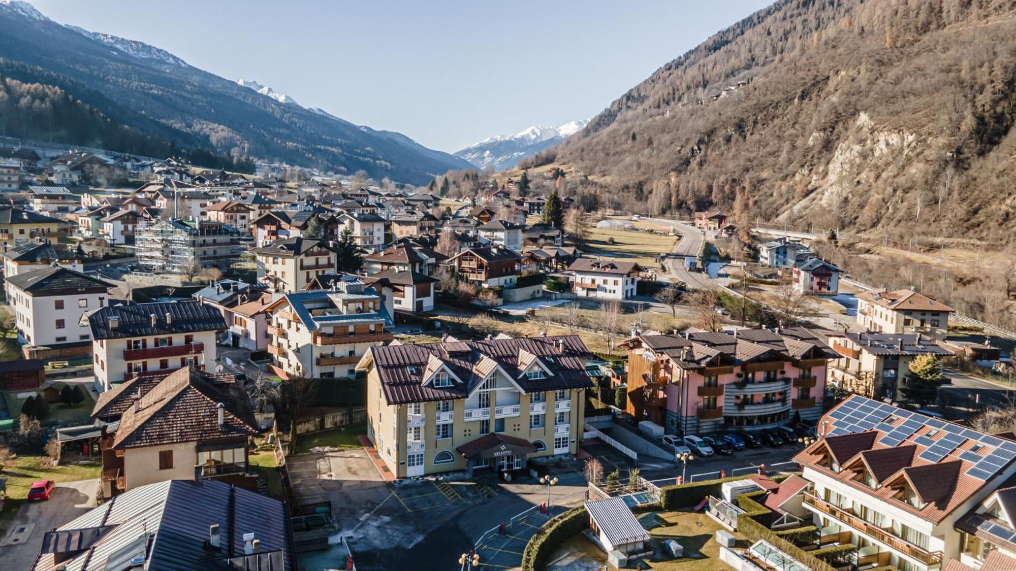 Hotel Garni Meledrio Dimaro Exteriör bild