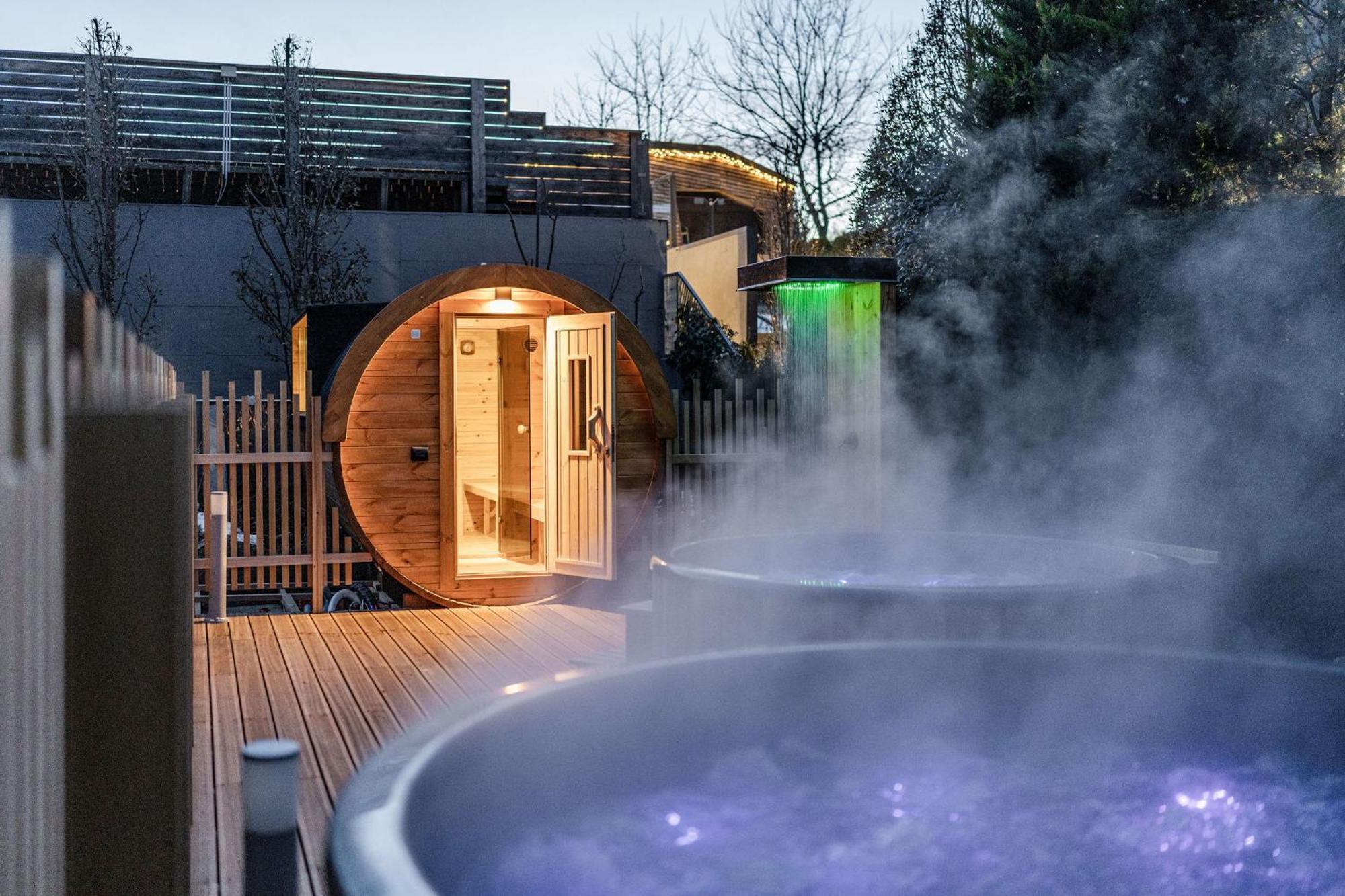 Hotel Garni Meledrio Dimaro Exteriör bild